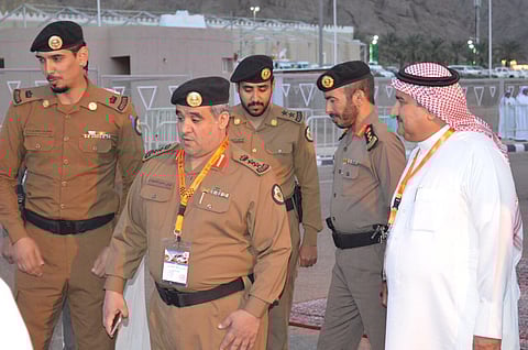 بالصور.. "سبق" ترصد جهود الجهات الأمنية برالي حائل 2017