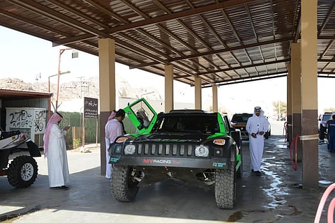 يزيد الراجحي يعلن انسحابه من "رالي حائل"