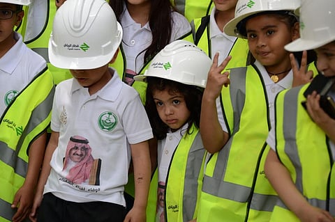 بالصور.. أبناء الشهداء يزورون مترو العاصمة وبرج الفيصلية