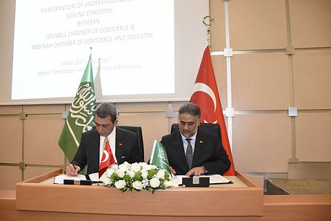 مذكرة تفاهم وتعاون استراتيجي بين غرفة المدينة المنورة وإسطنبول