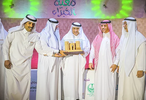 مطار القصيم يقدم تذاكر مجانية للمشاركات في مهرجان "معيّة الخبراء"