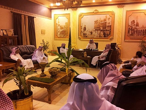 بلدية أحد بالمدينة تجتمع مع ملاك ومشغلي محطات الوقود ومراكز الخدمة