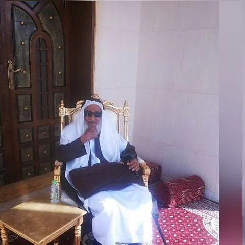 وفاة المُعمّر "الشهري" مرافق الرحالة البريطاني "ويلفرد"