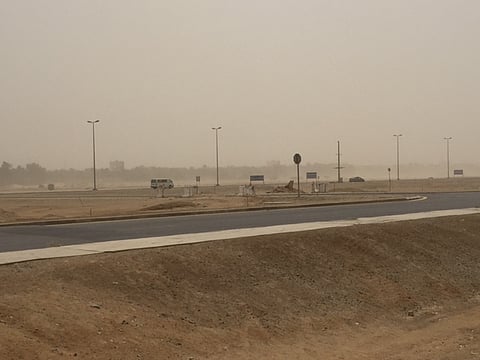 طوارئ "مستشفيات جدة" تستقبل 98 مراجعاً بسبب الأحوال الجوية