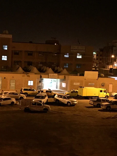 مدير التعليم بالقنفذة يتفقد "الابتدائية 4" بعد تعرض طالباتها للتسمم الجماعي