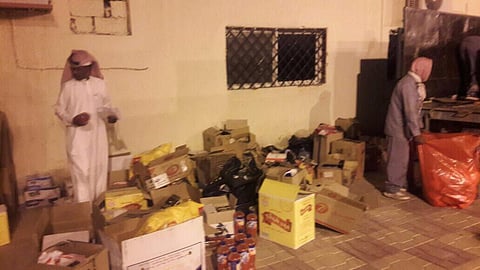 بيشة.. الرقابة الشاملة تضبط مواد منتهية الصلاحية في جولة ميدانية