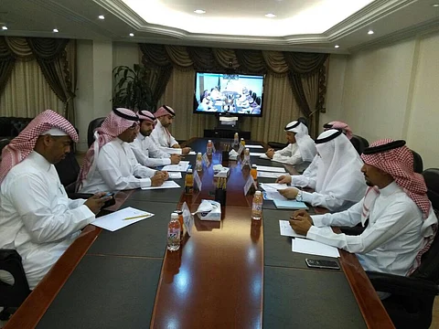لجنة وزارية تعرض الفرص الممكنة لتحسين وضع المدارس بالطائف