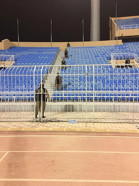 شاهد.. الصور تكذب شائعة نقص رجال الأمن في مباراة النصر والتعاون