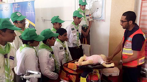 "هلال الباحة" يوعي طلاب "التعليم" بالخدمات الإسعافية