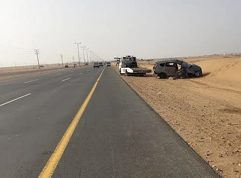 تعرَّف على قصة المعلمة "رهام" التي صلت ركعتين بموقع "حادث الليث" رغم إصابتها