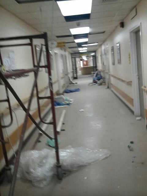 شاهد من مستشفى الملك عبدالله ببيشة.. غسيل كلوي على وقع صخب الصيانة