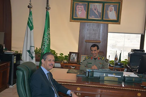 "السحيباني" يبحث مع قنصل مصر بالرياض أوضاع المخالفين المصريين