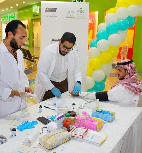 "صحة الرياض" تطلق حملة توعوية للعناية بالأسنان في المراكز التجارية