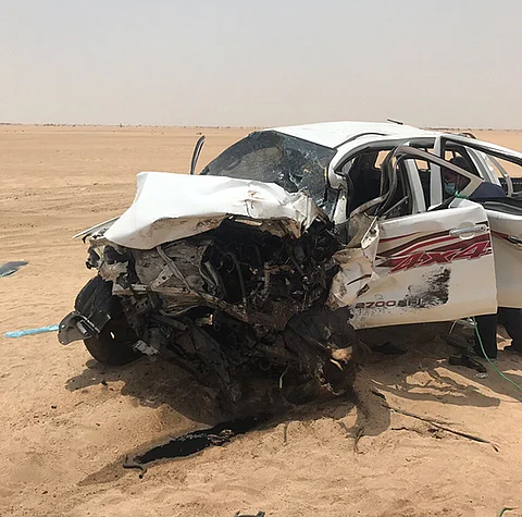 وفاة و15 إصابة نتيجة حادث تصادم على طريق الساحل بمكة
