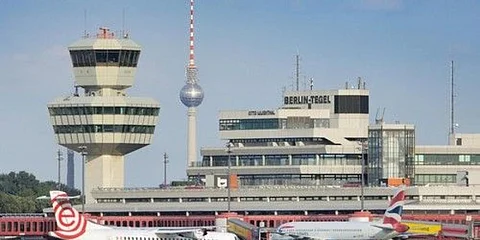 استئناف الحركة في مطار برلين بعد توقف بسبب حقيبة مشبوهة