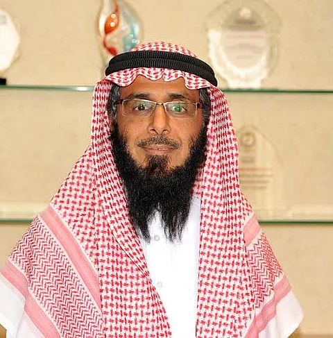 الرياض.. كلية الاتصالات والمعلومات تزفّ 204 خريجين لسوق العمل