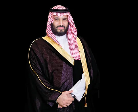 ولي ولي العهد يتكفل بعلاج وسداد ديون المعلق "محمد رمضان"