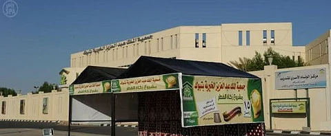 جمعية "عبدالعزيز" الخيرية بتبوك تودع الإعانات الشهرية في حساب الأُسر المستفيدة