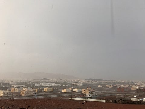 "مدني المدينة" يحذر: هطول أمطار رعدية غزيرة تستمر إلى السبت