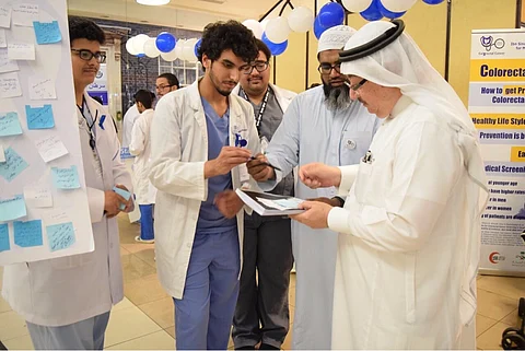"ابن سينا" للعلوم الطبية بجدة تواصل حملتها التوعوية عن "سرطان القولون"