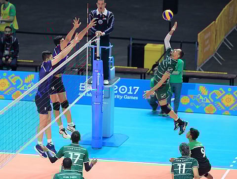 أخضر اليد يبحث عن النهائي .. و6 منتخبات سعودية تدشن مشوارها