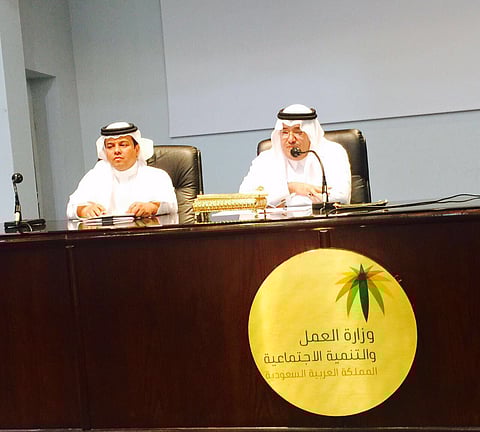 "القحطاني" يحثّ مفتشي مكة على مضاعفة العمل الميداني لضبط المخالفين