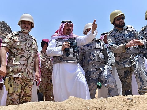 أمير نجران من الخطوط الأمامية: حدودنا آمنة