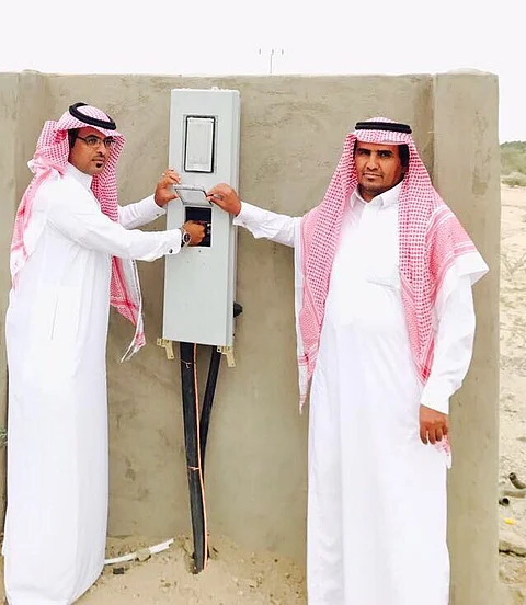 "سديرة الطائف" تستقبل رمضان بإطلاق التيار الكهربائي في شوارعها