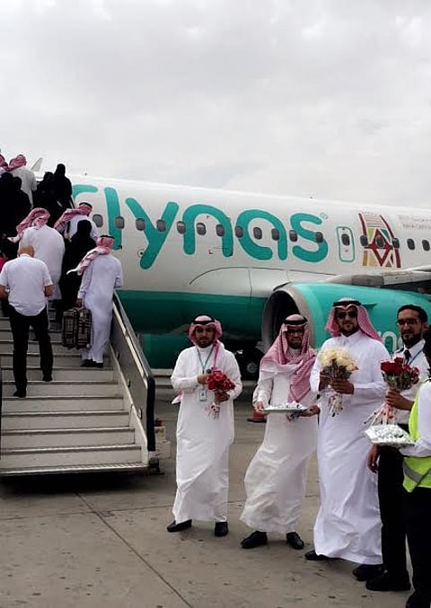 مطار أبها يحتفل بإقلاع أول رحلة باتجاه القصيم
