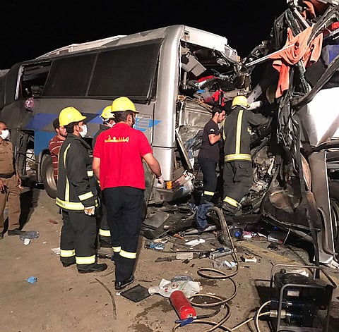 فيديو يظهر حادث الحافلات بالقصيم .. تسجيل 6 حالات و16 إصابة خطرة ومتوسطة