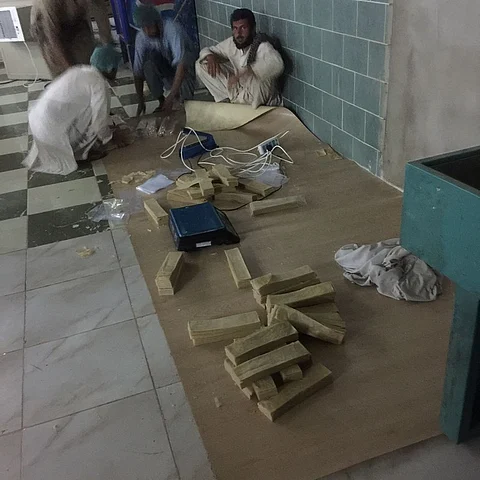 إغلاق سوبر ماركت مخالف لإعداد رقائق السمبوسة في نجران