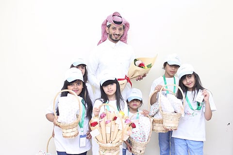 "ماسة" تزور المنومين بمستشفى "السليل" وتقدم لهم الهدايا