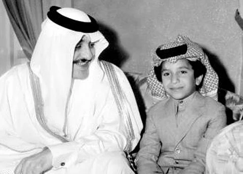 "الراحل" يتذكر عرّاب الرياضة السعودية "فيصل بن فهد" .. من تكليف الأب لرواية الابن
