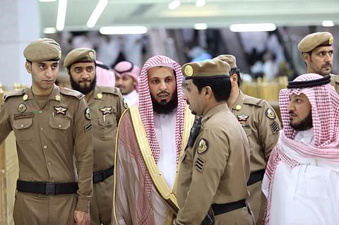 صفات خاصة يمتلكها حراس الأئمة بالحرم المكي.. تعرَّف عليها