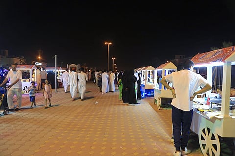 المدينة.. البحث الجنائي يسيطر على فوضى بسطات ممشى الهجرة