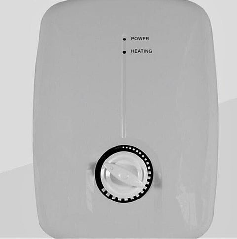 اختصاصي صحة مهنية يحذِّر من انفجار السخانات الكهربائية في الصيف