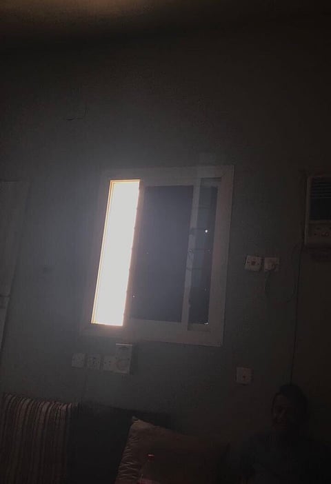 أهالي محايل عسير: حرارة الجو ترهق الصائمين مع انقطاع الكهرباء