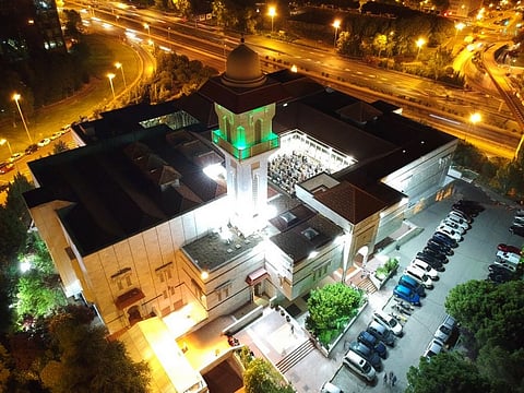 وسط إقبال شديد.. المركز الثقافي الإسلامي في مدريد يختتم فعاليات شهر رمضان