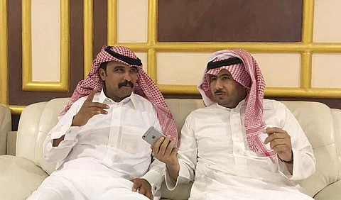 أحد مفقودي الربع الخالي يسرد معاناتهم: كتبت وصيتي على ساعدي بعد أن أيقنت الموت