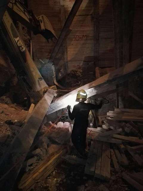 بعد خبر الدفاع المدني.. هيئة تطوير الرياض: حادثة البوكلين ليست في مشروع القطار