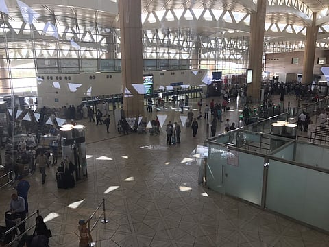 مصادر : الصور المتداولة لزحام العمالة في مطار الرياض قديمة