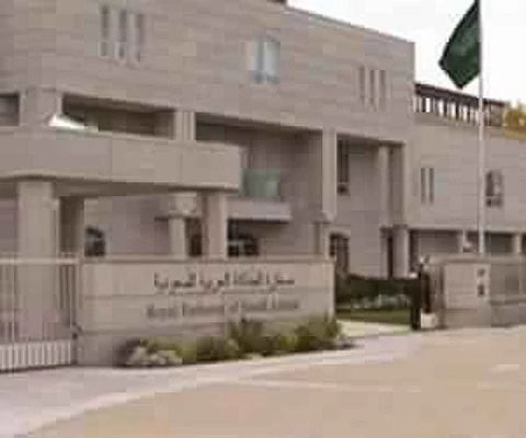 السفارة السعودية في الأردن تتابع حالة مواطنة تعرضت لطلق ناري طائش