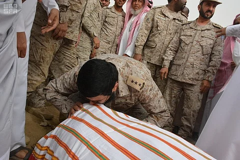 الجموع تشيع "عشيري" شهيد الواجب بصامطة وذووه: فخورون بما قدم
