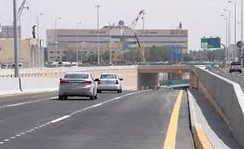 إغلاق جسر طريق الملك فهد المتقاطع مع شارع الظهران 11 للصيانة.. الأحد