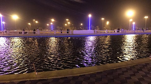 الحميدان يطلق أول نافورة تفاعلية على ساحل البحر الأحمر