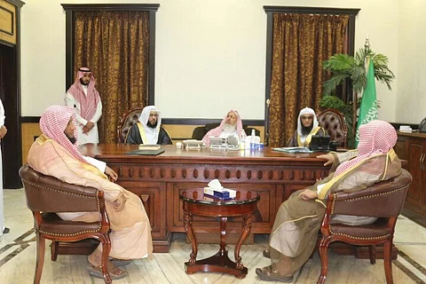 مفتي عام المملكة: انتشار وسائل التقنية صرفت الناس عن دينهم