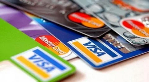 البنوك تتبرأ من تحديد السعر للشراء بالفيزا فوق 350 ريالاً