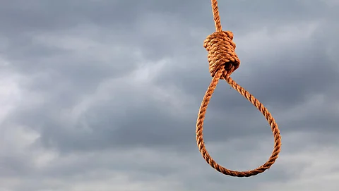 انتحار مقيم داخل سكنه في مدينة عرعر