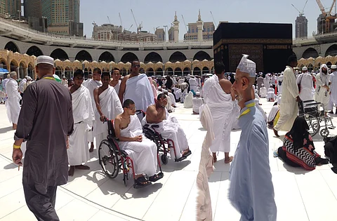 بالصور.. نزلاء "تأهيل ينبع" يزورون الطائف بعد تأدية العمرة
