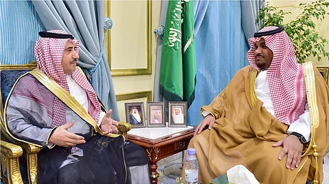نائب أمير نجران يوجّه بمضاعفة جهود خدمة متضرري المقذوفات